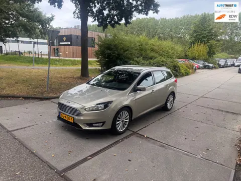 Ford Focus Wagon 1.0 First Edition Clima.Navi.Camera