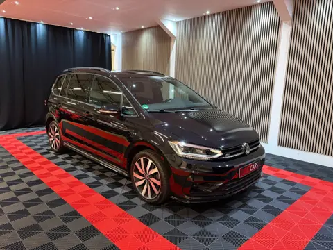 Volkswagen Touran 1.5 TSI Highline Executive R-Line-pakket 7p Pano Virtual Camera Keyless ACC Trekha