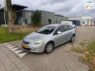 Opel Astra Sports Tourer 1.4 Edition