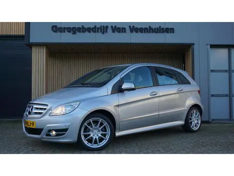 Mercedes-Benz B-klasse 160 95pk Automaat Business Class Airco Cruise Control Trekhaak 17inch LM *NL 