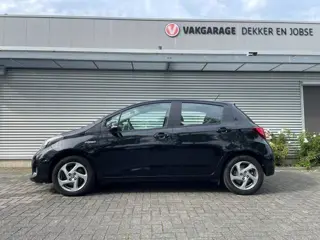 Toyota Yaris 1.5 Hybrid Trend Bi-Tone