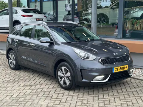 Kia Niro 1.6 GDi Hybrid DynamicLine / WINTER + ZOMER SET /