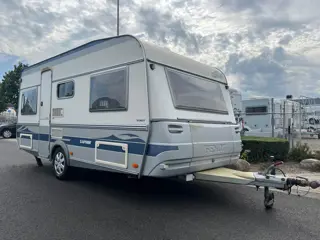 Fendt Saphir 470 | Fietsenrek | Rondzit | Vast bed | Voortent