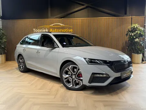 Škoda Octavia Combi 2.0 TSI iV RS panoramadak | voorzien van skoda paraplu in de deur