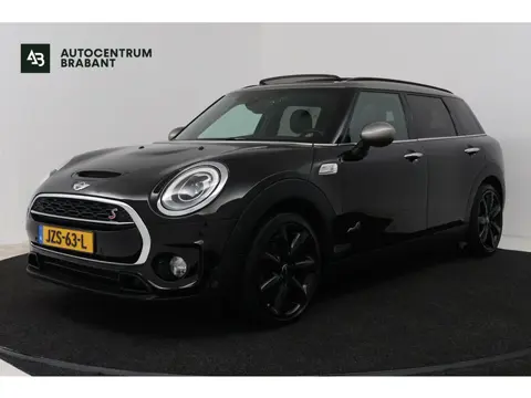 MINI Clubman 2.0 Cooper S Chili Serious Business (PANORAMADAK, HARMAN/KARDON, STOELVERWARMING, NAVIG