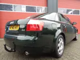 Foto 28 van Audi A4 Limousine 2.4 170PK Clima Cruise 6-BAK LMV Trekhaak NL-Auto