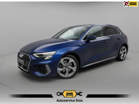 Audi A3 Sportback 30 TFSI S-line edition AUTOMAAT * Navigatie * Parkeersensoren * Audi Sound *
