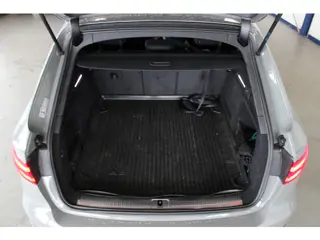 Foto 16 van Audi A4 Avant 2.0 TFSI MHEV S-Line Black Edition Pano | Standkachel | Keyless | Trekhaak | Virtual C