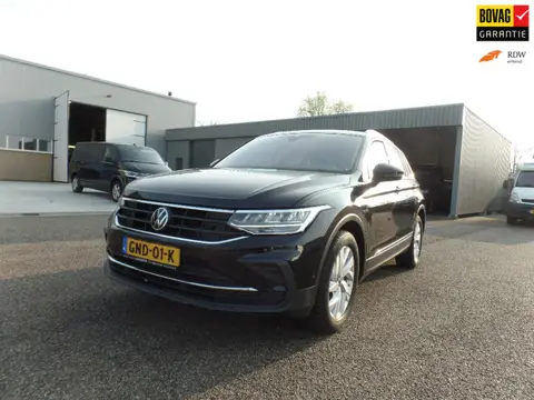 Volkswagen TIGUAN 1.5 TSI TREKHAAK OPTIE'S 2023