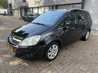 Opel Zafira 1.8 Cosmo