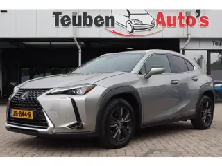 Lexus UX 250h F Sport First Edition | Achteruitrijcamera | 2 Eigenaren | Navigatie | Cruise control 