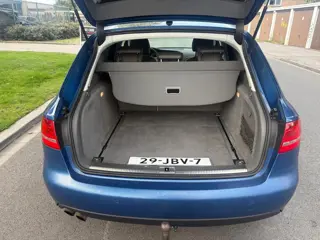 Foto 13 van Audi A4 Avant 1.8 TFSI Pro Line