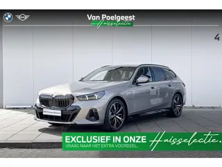 BMW 5 Serie Touring 530e M Sport Edition M-Sport | Trekhaak | Glazen Dak | Driving Assistant Plus | 
