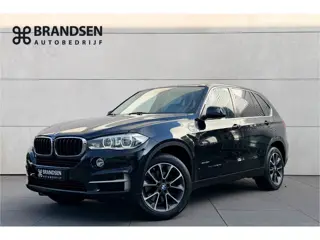 BMW X5 xDrive35i High Executive 19"-Leer-Sportstoelen-Trekhaak-Metallic