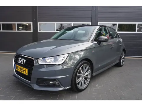 Audi A1 Sportback 1.0 TFSI Adrenalin Airco/Navi/Cruise