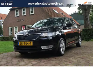 Skoda Rapid Spaceback 1.2 TSI Greentech JOY Aut. | Xenon | Stoelverwarming | Origineel NL | Parkeers