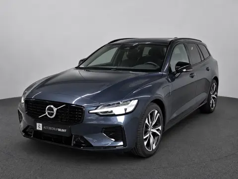 Volvo V60 2.0 T6 Recharge AWD R-Design | SOH 97% | Pano | Memory | Pilot Assist | Denim Blue | Carpl