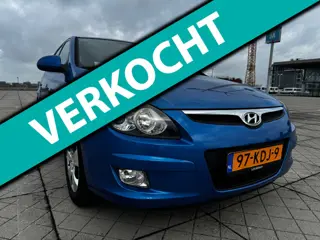 Hyundai I30 1.4i Blue Dynamic CLIMA SCHUIFDAK TREKHAAK NAP