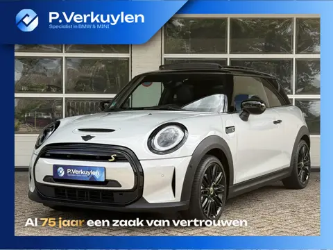 MINI Cooper SE Classic Trim 33kW |  PANORAMA | KEYLESS | HARMAN KARDON | LEDER | APPLE CARPLAY |