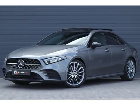 Mercedes-Benz A-klasse A-Klasse A 250 A250 4Matic AMG Line sedan / sfeerverlichting / pano /carplay