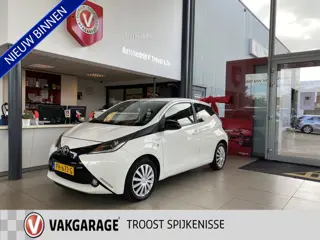 Toyota Aygo 1.0 VVT-i x-play,Navigatie,Apple Carplay Andriod/Auto,Airco,Achteruitrijcamera,Bluetooth