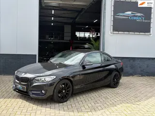 BMW 2-serie Coupé 220i High Executive