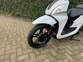 Foto 13 van SYM Symphony ST 45km E5 Scooter WHITE BETAAL met in3