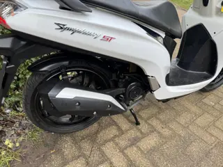 Foto 19 van SYM Symphony ST 45km E5 Scooter WHITE BETAAL met in3