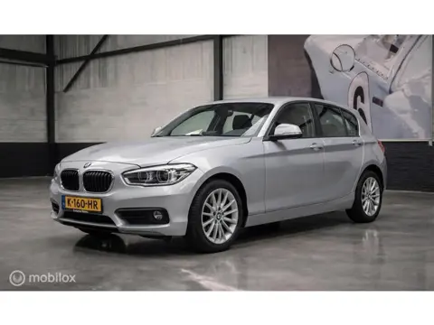 BMW 1-serie BMW 1-serie 118i Business Aut.| M-sport stuur|LED|LMV|