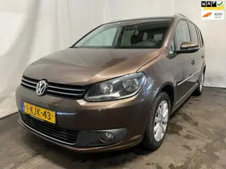 Volkswagen Touran 1.2 TSI Highline BlueMotion 7p. HAGELSCHADE!