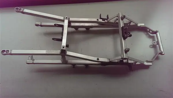 ACHTER SUBFRAME Aprilia RSV 1000 2004 - 2005 / 2006 - 2008