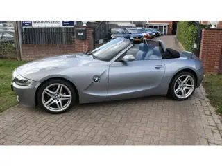 Foto 20 van BMW Z4 Roadster 2.5i top staat