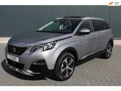 Peugeot 5008 1.2 PureTech GT-Line AUTOMAAT SCHUIFDAK 7 PERSOONS