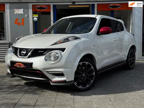 Nissan Juke 1.6 Turbo NISMO 200PK Navi Camera Alcantara Dealer Onderhouden