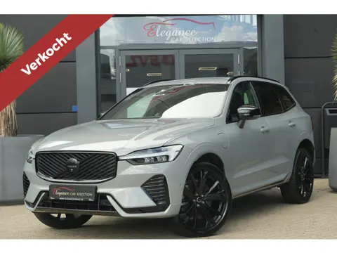 Volvo XC60 2.0 T8 Plug-in hybrid AWD Ultra Black Edition | Luchtvering | Pano | Bowers&Wilkens | Vol