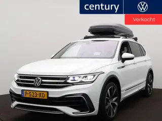 Volkswagen Tiguan Allspace 1.5 TSI R-Line Business+ 7p. Trekhaak - Panoramadak - Camera - 20 Inch