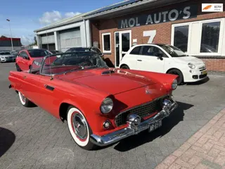 Ford THUNDERBIRD