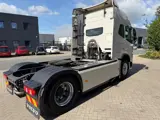 Foto 23 van Volvo FM 460 4X2 GLOBETROTTER DYNAMIC STEERING / ALCOA DURA BRIGHT / KOELKAST / AIRCO / STANDKACHEL