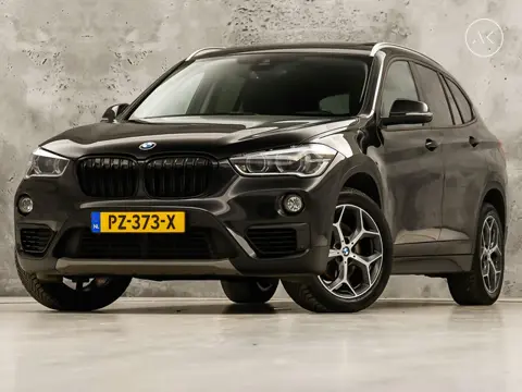 BMW X1 sDrive18i Sport High Executive 140Pk Automaat (PANORAMADAK, GROOT NAVI, MEMORY SEAT, LEDER, C