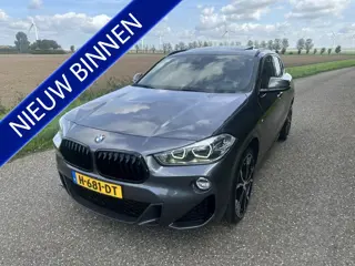 BMW X2 sDrive20i High Executive M-Sport Panodak Schaal Stoelen Enz