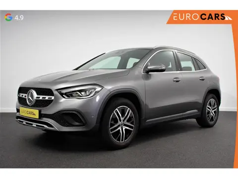 Mercedes-Benz GLA-klasse 200 Progressive Automaat  Navigatie Climate control Cruise Control LED Elek