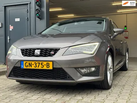 Seat Leon 1.4 TSI ACT FR Dynamic / NAP !! / PANO / SFEERVERL. / 6-BAK / ISOFIX / CLIMATE / BLUETOOTH