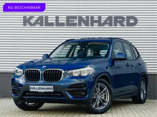 BMW X3 xDrive30e - Pano - Trekhaak - Camera - Sportstoelen - Stoelverwarming