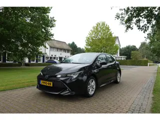 Toyota Corolla 1.8 Hybrid Active | Camera | PDC | Adaptive Cruise | LED |