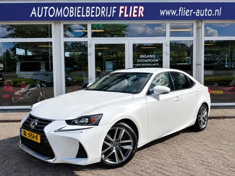 Lexus IS 300h Hybrid Business Line | Navi | Clima | NAP | Orig. NL |