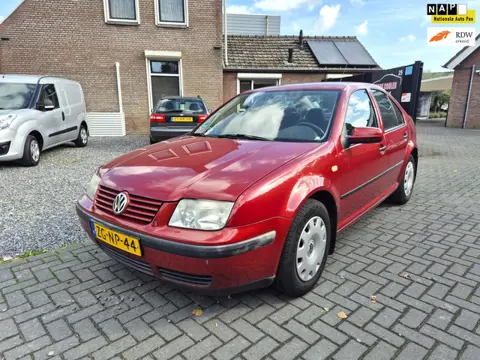Volkswagen Bora 1.6 Trendline Met nieuwe Apk 10-11-2027
