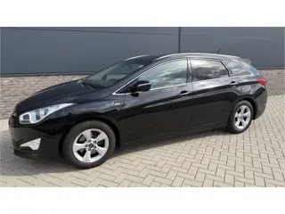 Hyundai i40 Wagon 1.6 GDI Blue Business Edition Camera / elektrische stoelverstelling / APK Juli 202