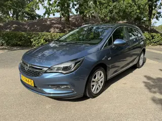 Opel Astra Sports Tourer 1.4 Business+