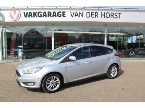 Ford Focus 1.0 125PK Titanium , 5 deurs , Erg goed onderhouden Climate control , Navigatie , Camera 