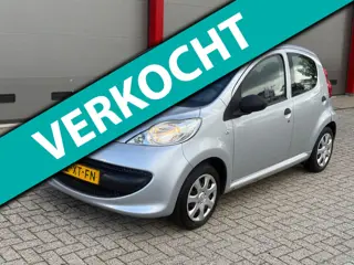 Peugeot 107 1.0-12V XR